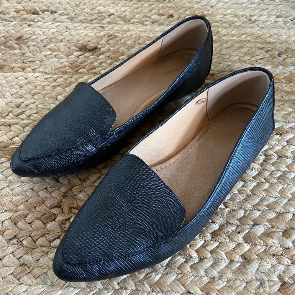 LIKE NEW Old Navy Black Faux Croc Loafers